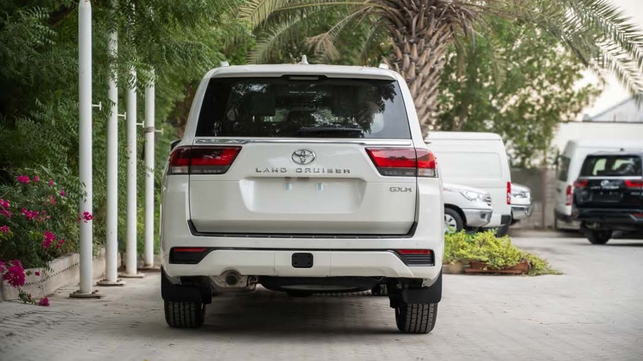 Toyota Land Cruiser GXR 4.0L Land Cruiser 4.0 GXR 2025 (rador) bahrain