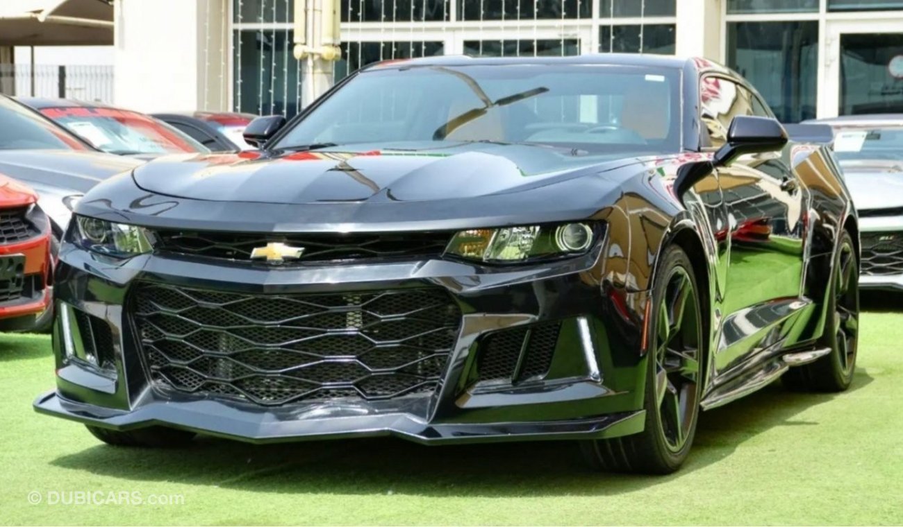 Chevrolet Camaro ON HOLD!!!!!!!*ZL1 Kit* Camaro V4 Turbo 2017/ Leather Interior/Very Good Condition