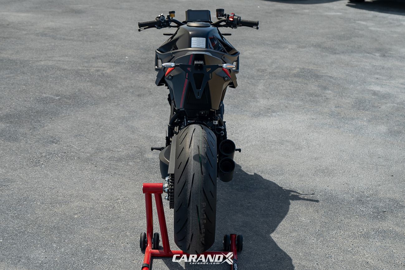 كاي تي أم 1300R KTM BRABUS 1300 R Signature Black 1 of 77