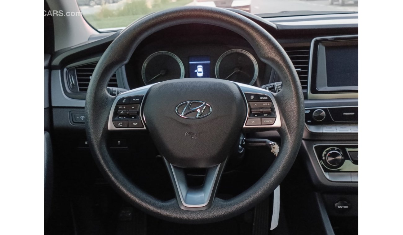 Hyundai Sonata SE, 2.4L Petrol, DVD + Camera, Rear A/C (LOT # 819396)
