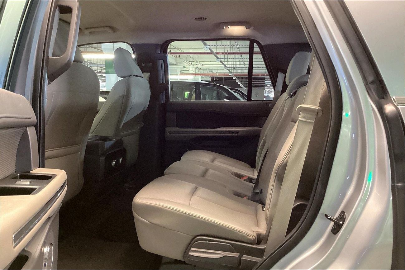 Ford Expedition XLT Standard | Guaranteed Warranty | 0 Down Payment