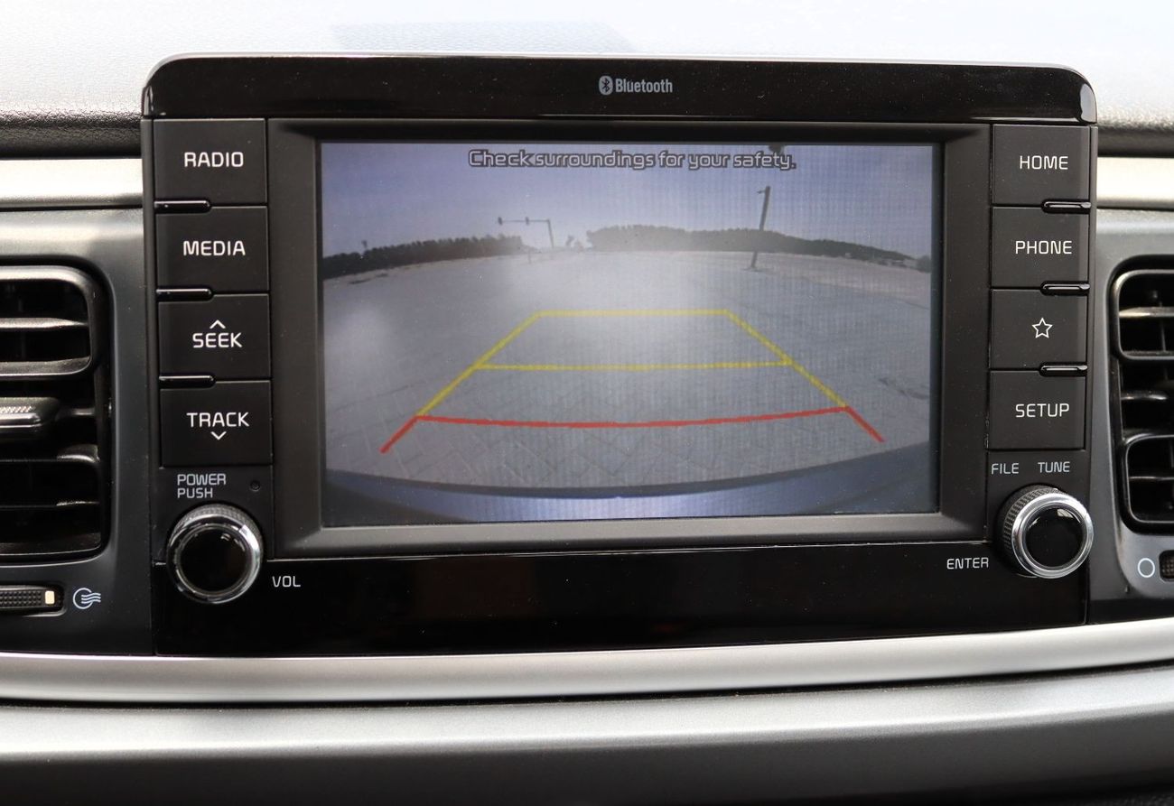 Kia Rio EX 1.4L (100 HP) Hatchback