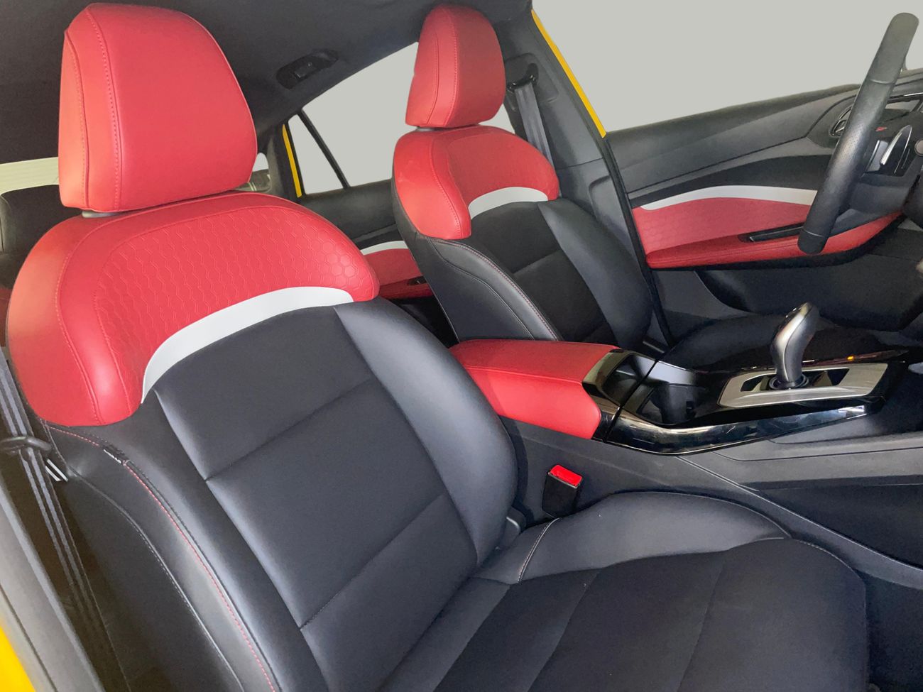 أم جي GT LUXURY كارس24 هي سوق ضخم للسيارات المستعملة موثوق ومضمون ٪كارس24 هي سوق ضخم للسيارات المستعملة موثوق ومضمون