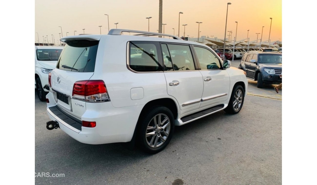 Lexus LX570