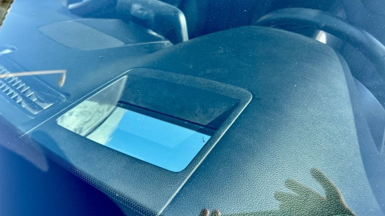 Hyundai Santa Fe Limited Hello car has a one year mechanical warranty included and bank finance