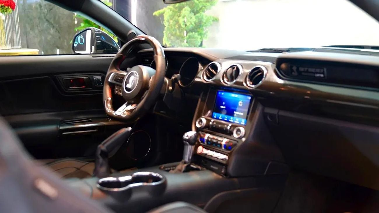 Ford Mustang GT California Special 5.0L (435 HP) Coupe A/T VIP || ORIGINAL CHILBI V8 KIT || FULL CARBON FIBER || 