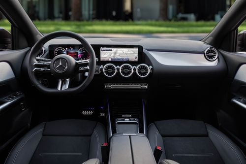 Mercedes-Benz GLA 220 GLA 200 AMG | 4,074 P.M | 0% Downpayment | 5 YEARS AGENCY WARRANTY