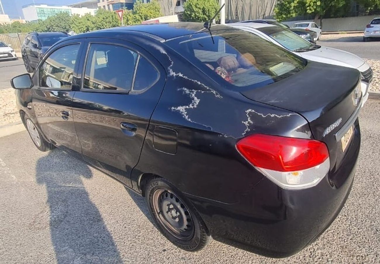 ميتسوبيشي اتراج GLX Base 1.2L