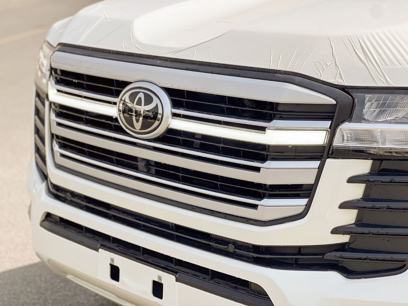 تويوتا لاند كروزر EXPORT ONLY - 2025 LC300 GXR 4.0L