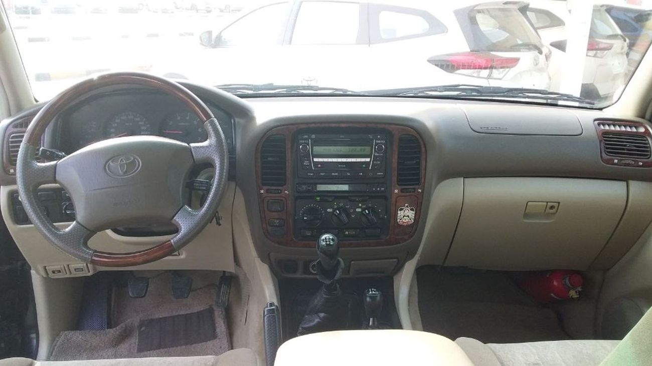 تويوتا لاند كروزر تويوتا لاندكروزر ٢٠٠٠ جي سي سي