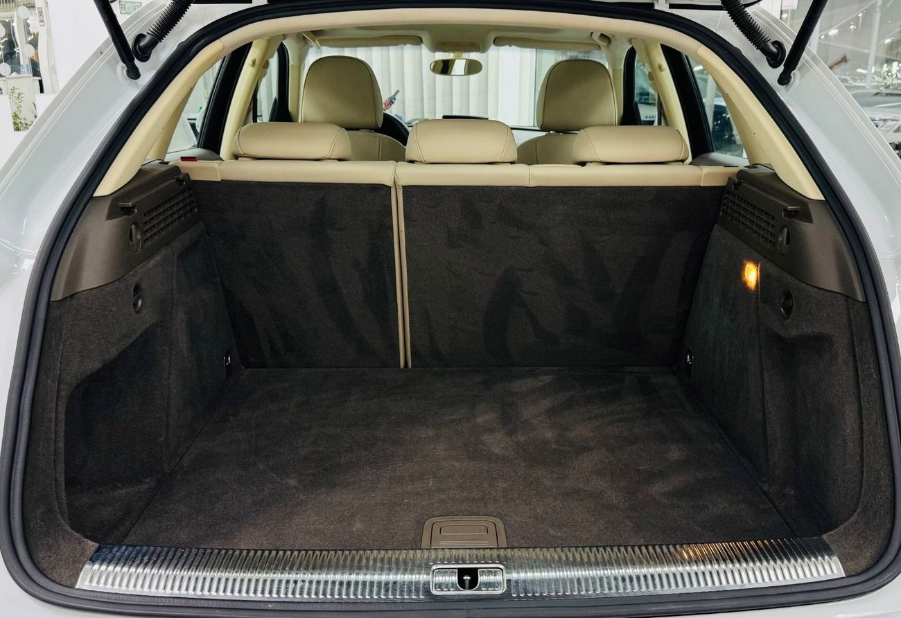 Audi Q3 40 TFSI S-Line 2.0L 4WD