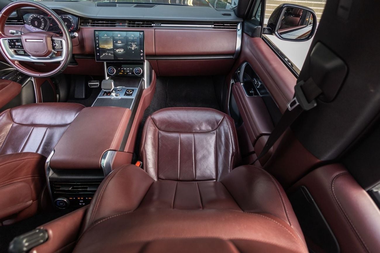 Land Rover Range Rover HSE P530 Range Rover Vogue P530 HSE Black Edition 2022 GCC | Agency Warranty