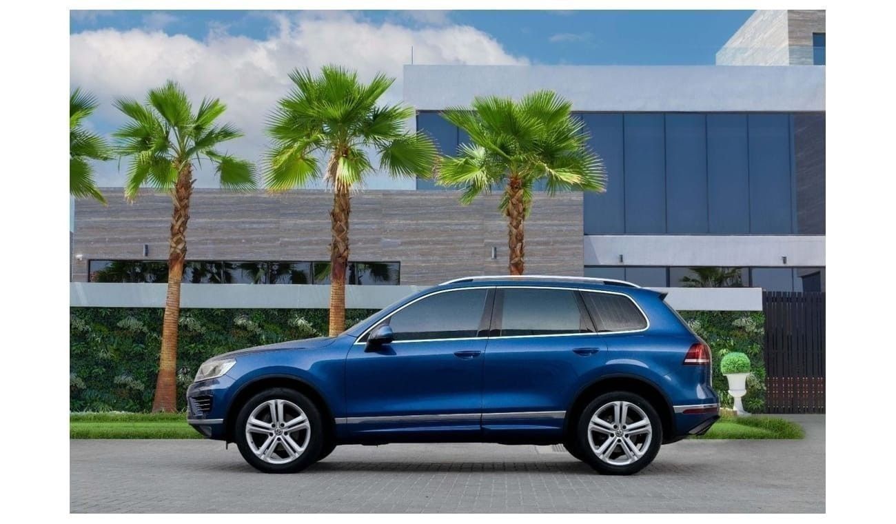 فولكس واجن طوارق R-Line | 1,821 P.M  | 0% Downpayment | Excellent Condition!