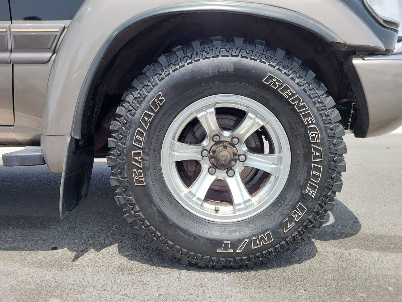 تويوتا لاند كروزر TOYOTA LAND CRUISER JEEP (PM9786)