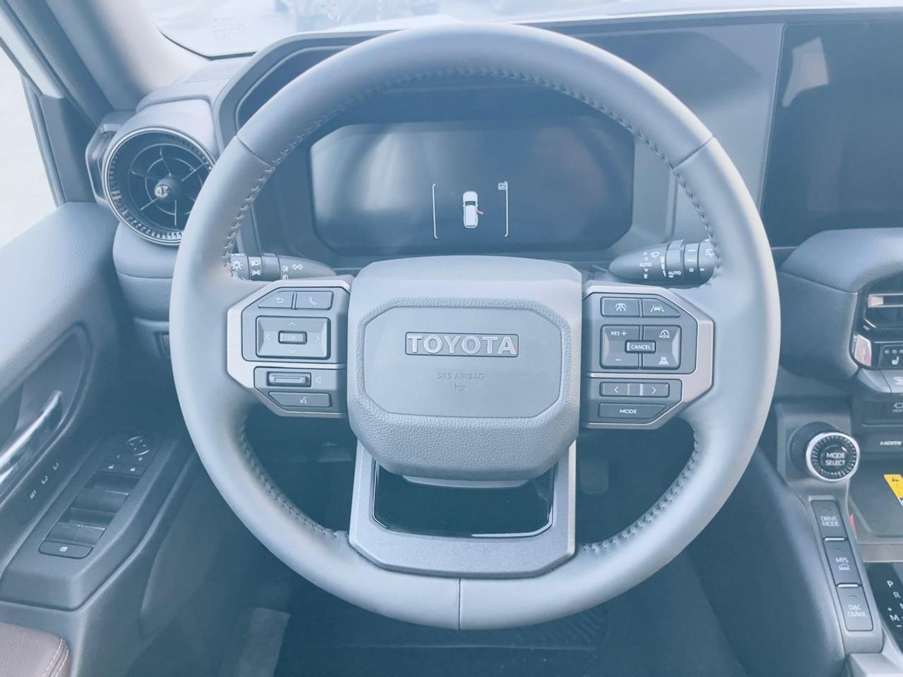 تويوتا برادو adventure 2.8l