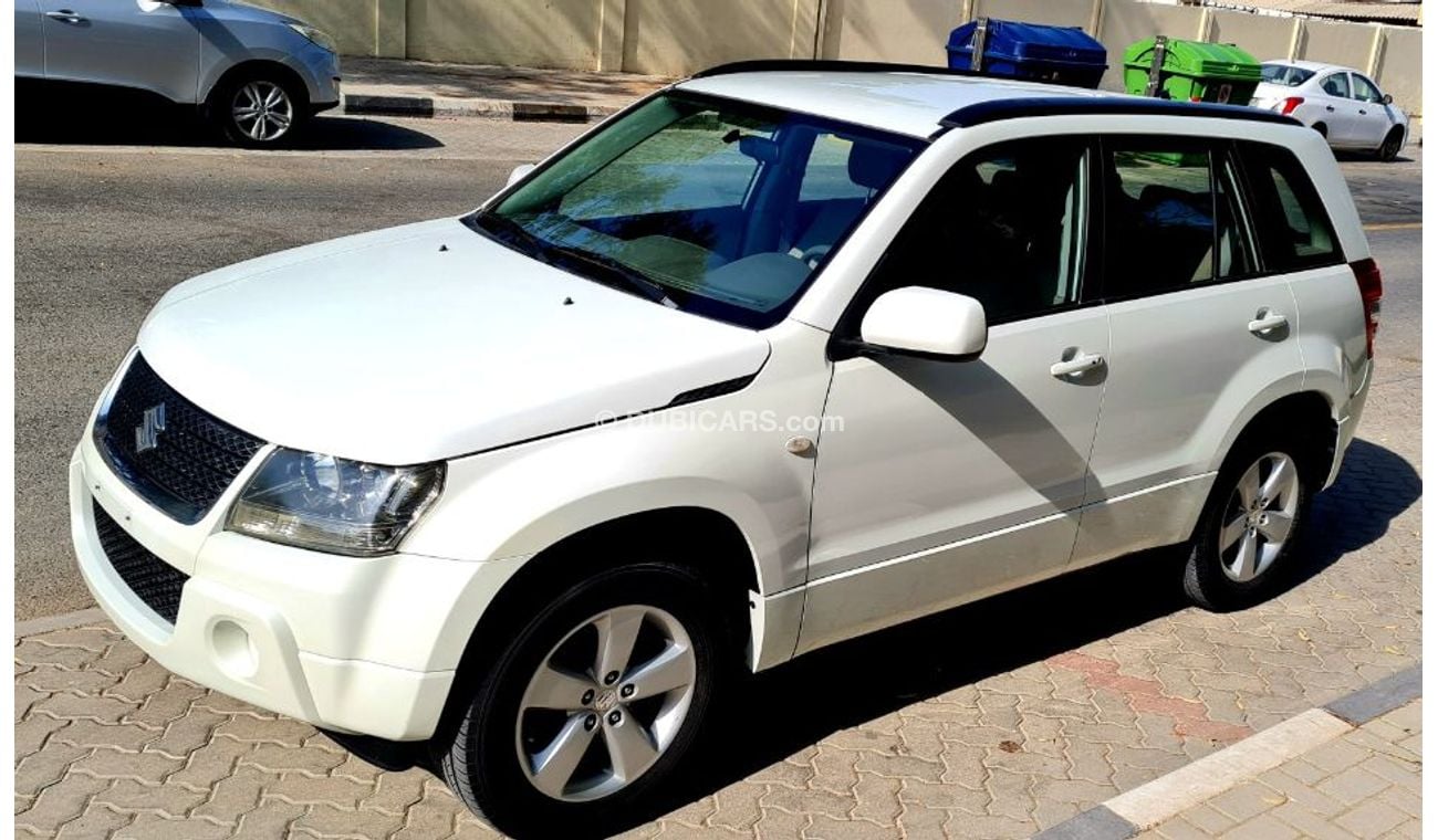 Suzuki Grand Vitara SUZUKI GRAND VITARA GCC SINGLE OWNER  EXTRA CLEAN  . ACCIDENT FREE  . NO MECHANICAL FAULTS