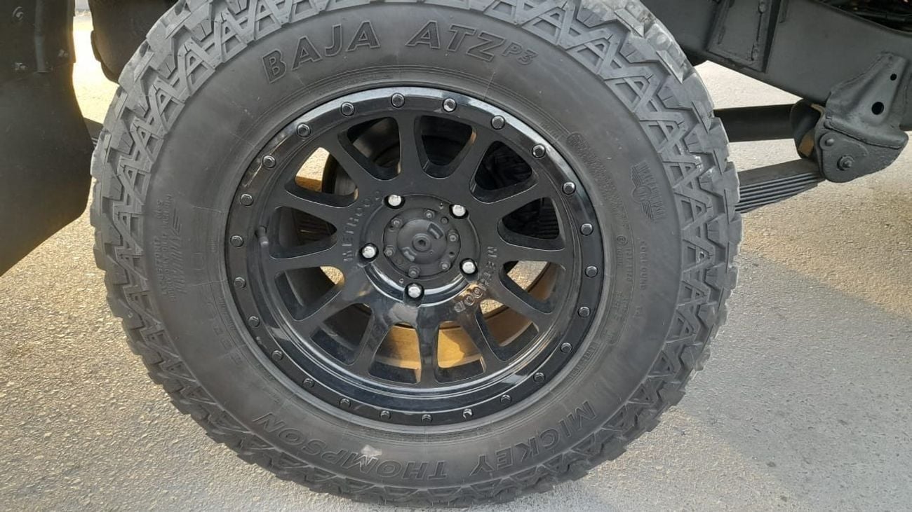 تويوتا لاند كروزر بيك آب RHD SINGAL CAP V8 MANUAL