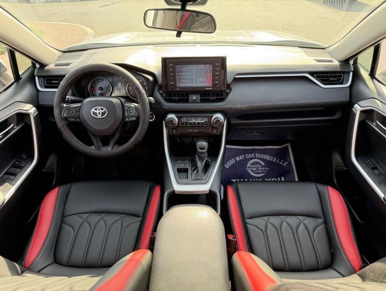 تويوتا راف ٤ XLE leather seats, push start