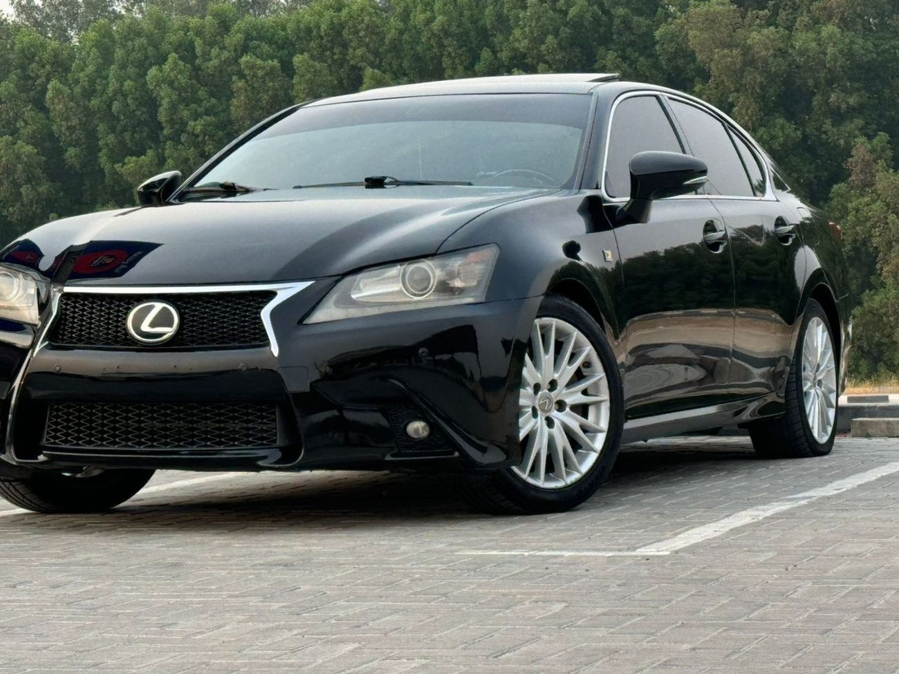 لكزس GS 350 بلاتينوم بحالة ممتازة من الداخل و الخارج