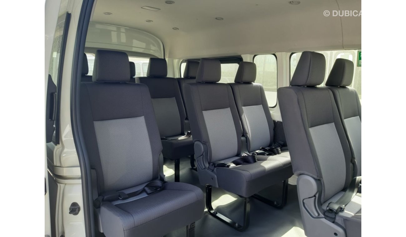 Toyota Hiace 13seats