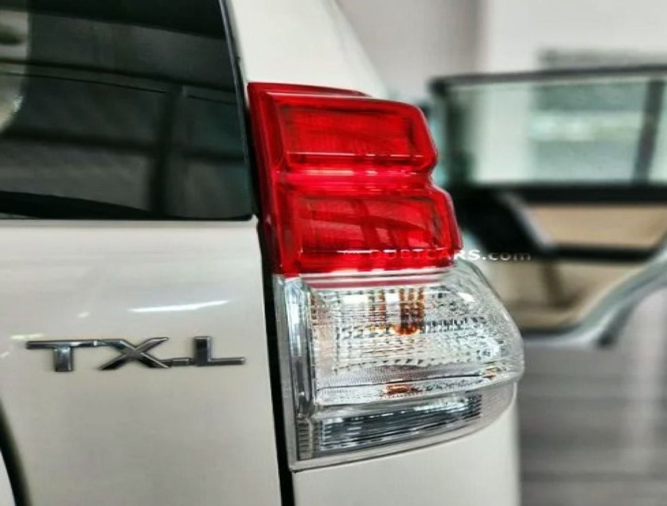 تويوتا برادو TX-L 4L-6CYL V6 FULL OPTION EXCELLENT CONDITION