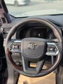 Toyota Land Cruiser PETROL A/T 7 SEATER