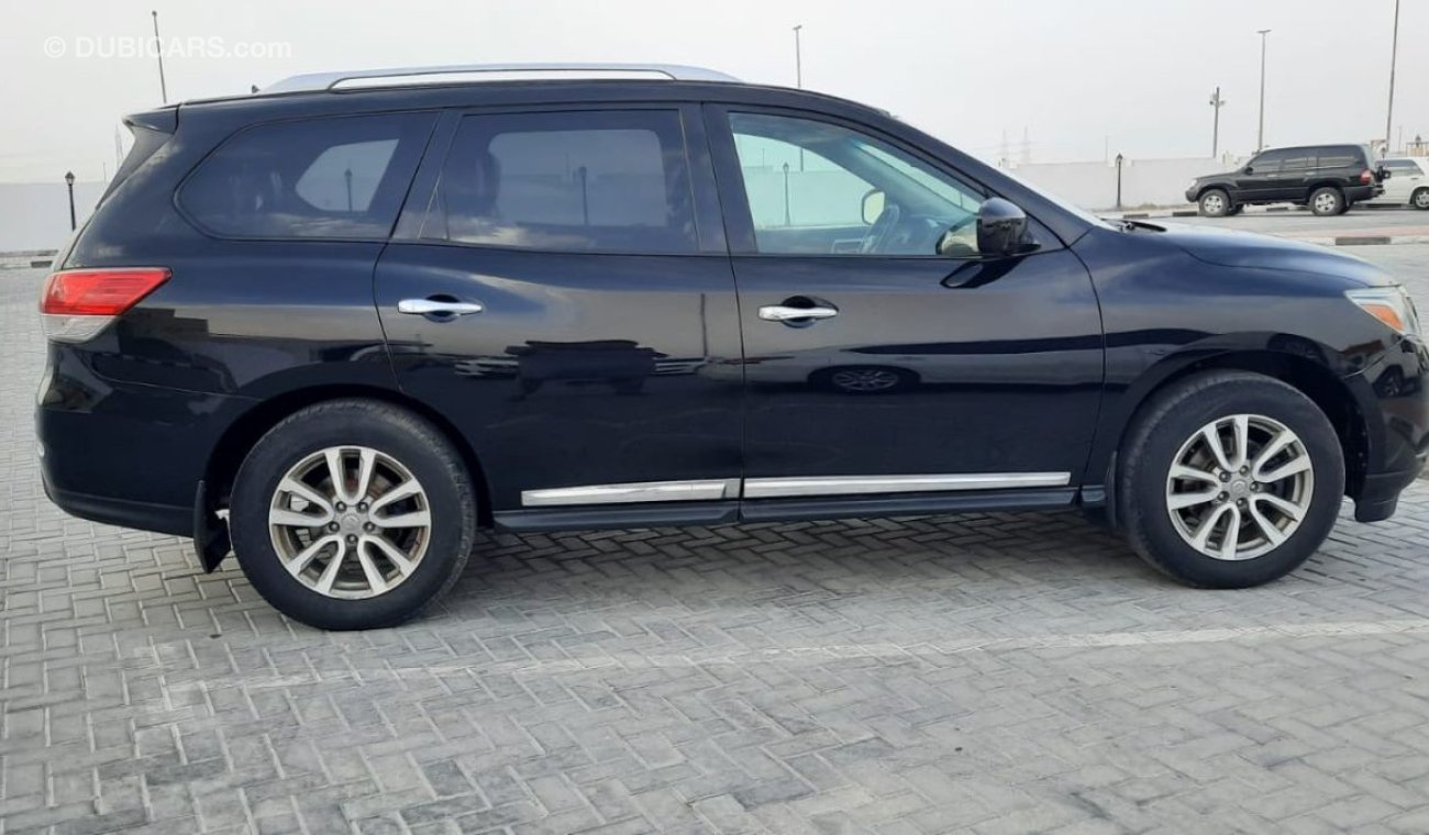 نيسان باثفايندر 2015 NISSAN PATHFINDER SL