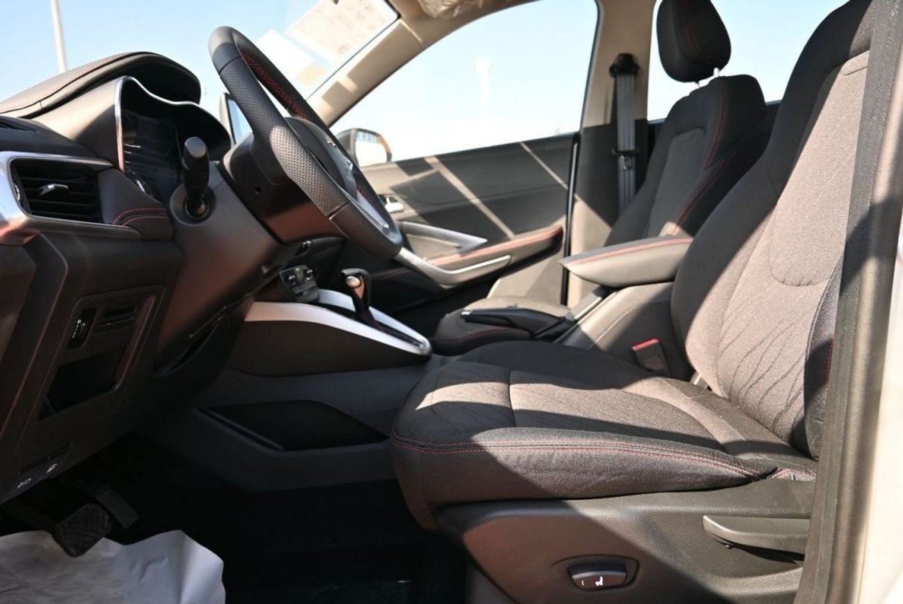 Chevrolet Groove Chevrolet GROOVE 1.5L Premier SUV FWD 5 Doors, Cruise Control, Panoramic Roof, Push start, Rear Came