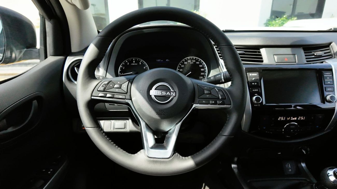 Nissan Navara  2025 Nissan Navara | 2.5L Petrol | 160 HP | Manual | 4x4 | GCC Specs