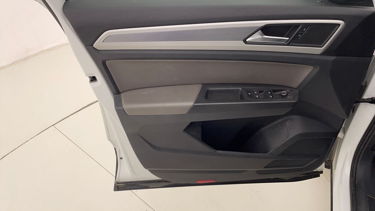 فولكس واجن تيرامونت TRENDLINE 3.6 | بدون دفعة مقدمة | اختبار القيادة في المنزل