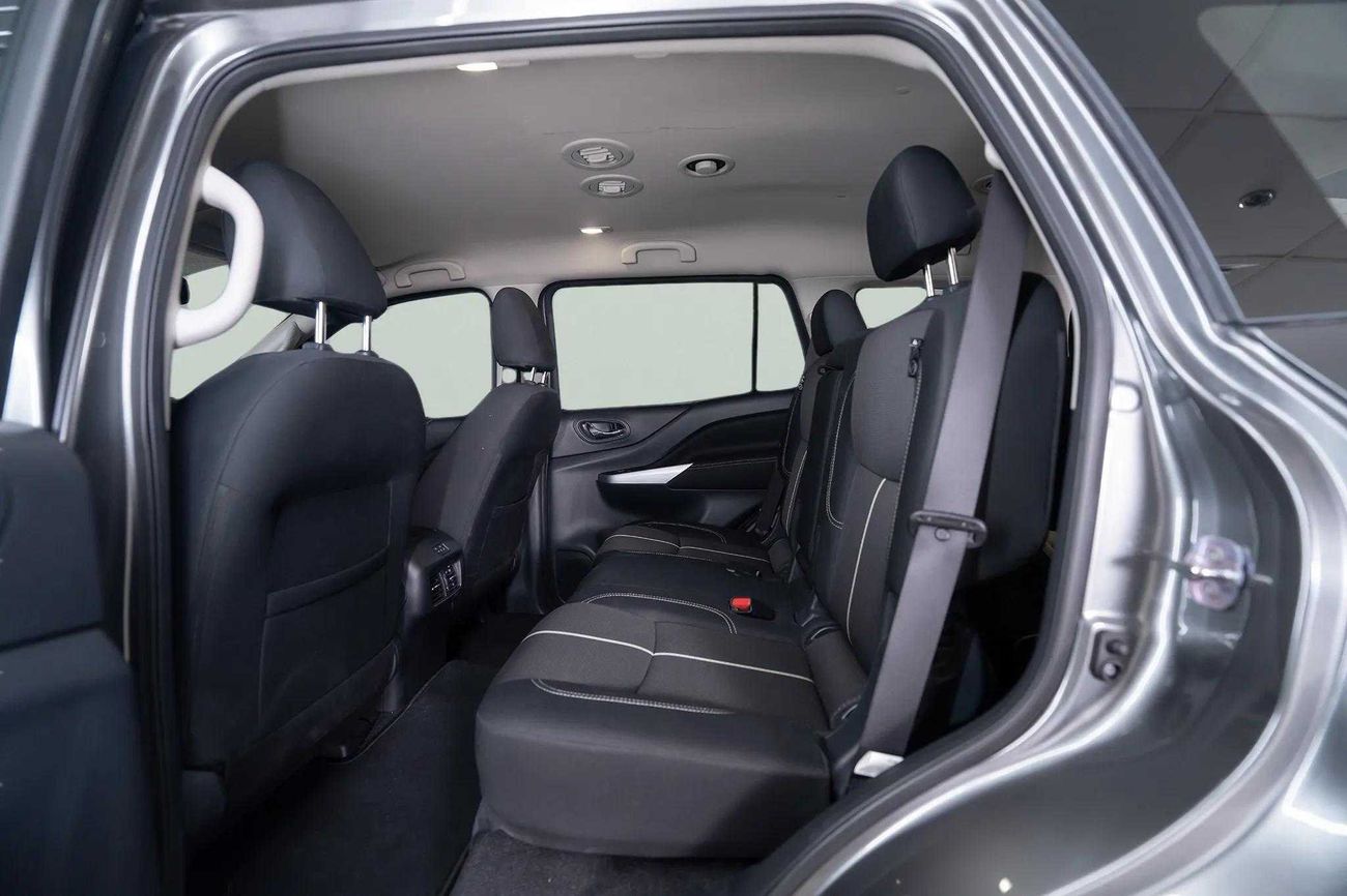 Nissan XTerra Titanium 2.5L RWD TITANIUM 2.5