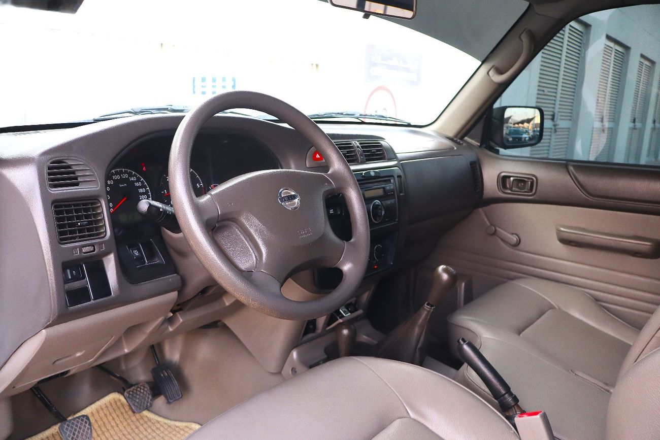 نيسان باترول بيك آب