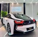بي أم دبليو i8 STD LUXURY || GCC I| TOP RANGE I| FUTURISTIC DESIGN || CONDITION || LOW MILEAGE