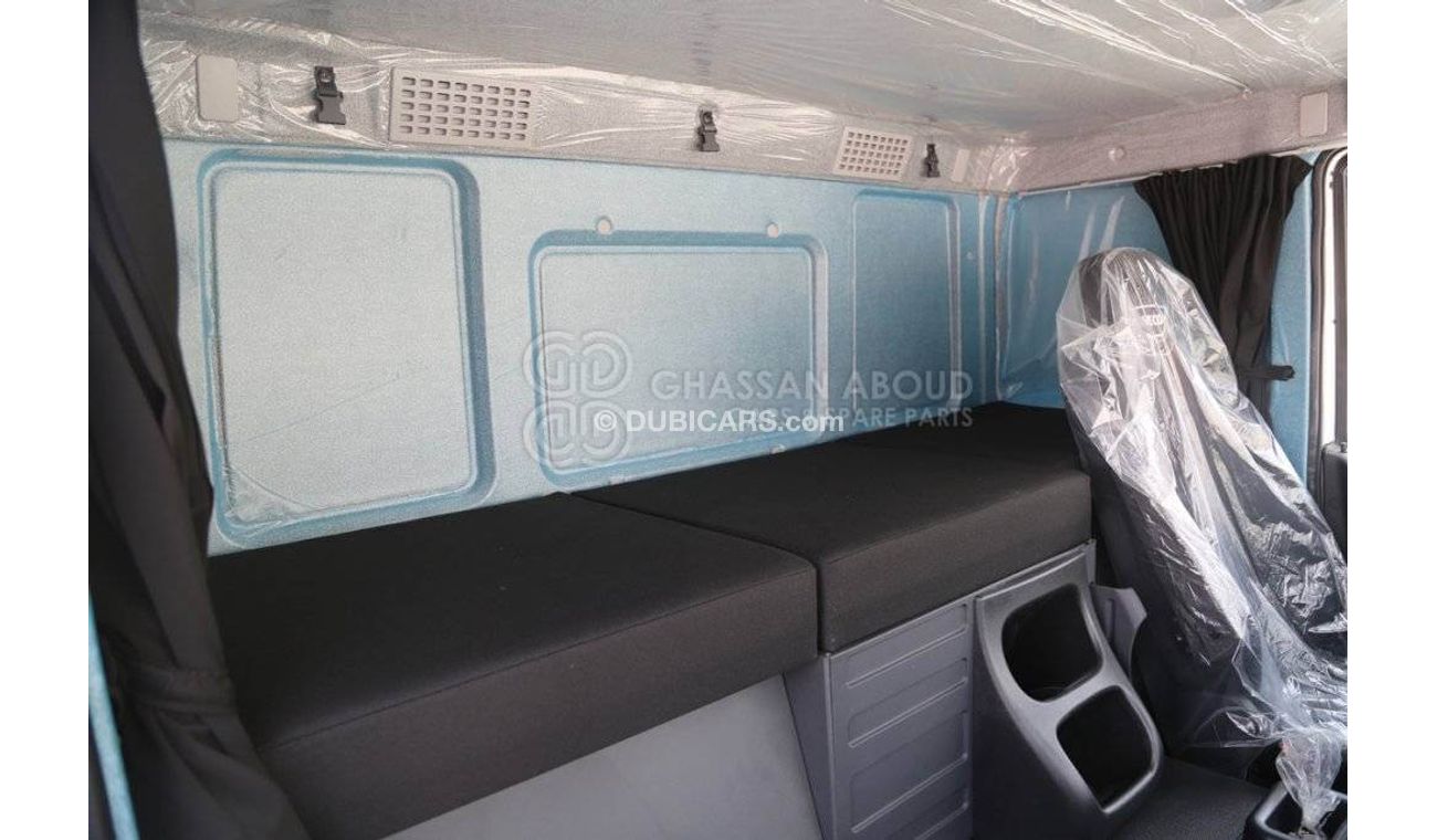 Iveco Trakker IVECO, GCW 130 Ton HP 440, Sleeper Cabin w/ Hub Reduction MY22 Tractor Head Tractor Head EXPORTONLY
