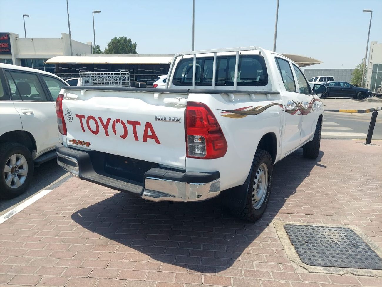 Toyota Hilux DC 4WD 2.4L DIESEL MANUAL TRANSMISSION