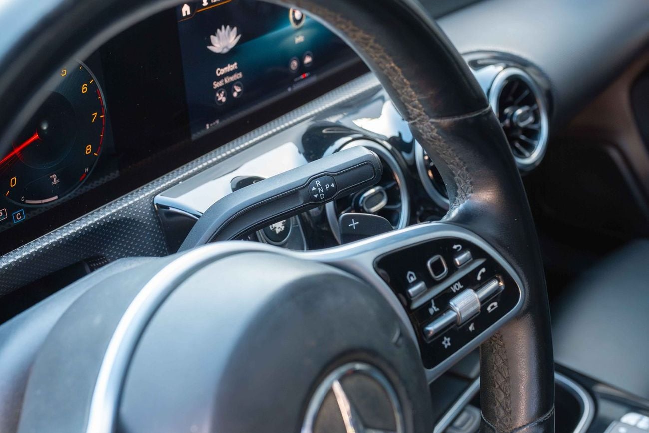 Mercedes Benz A220 STD (NON GCC) Mercedes A220 2019 (Black) 90,261 KM