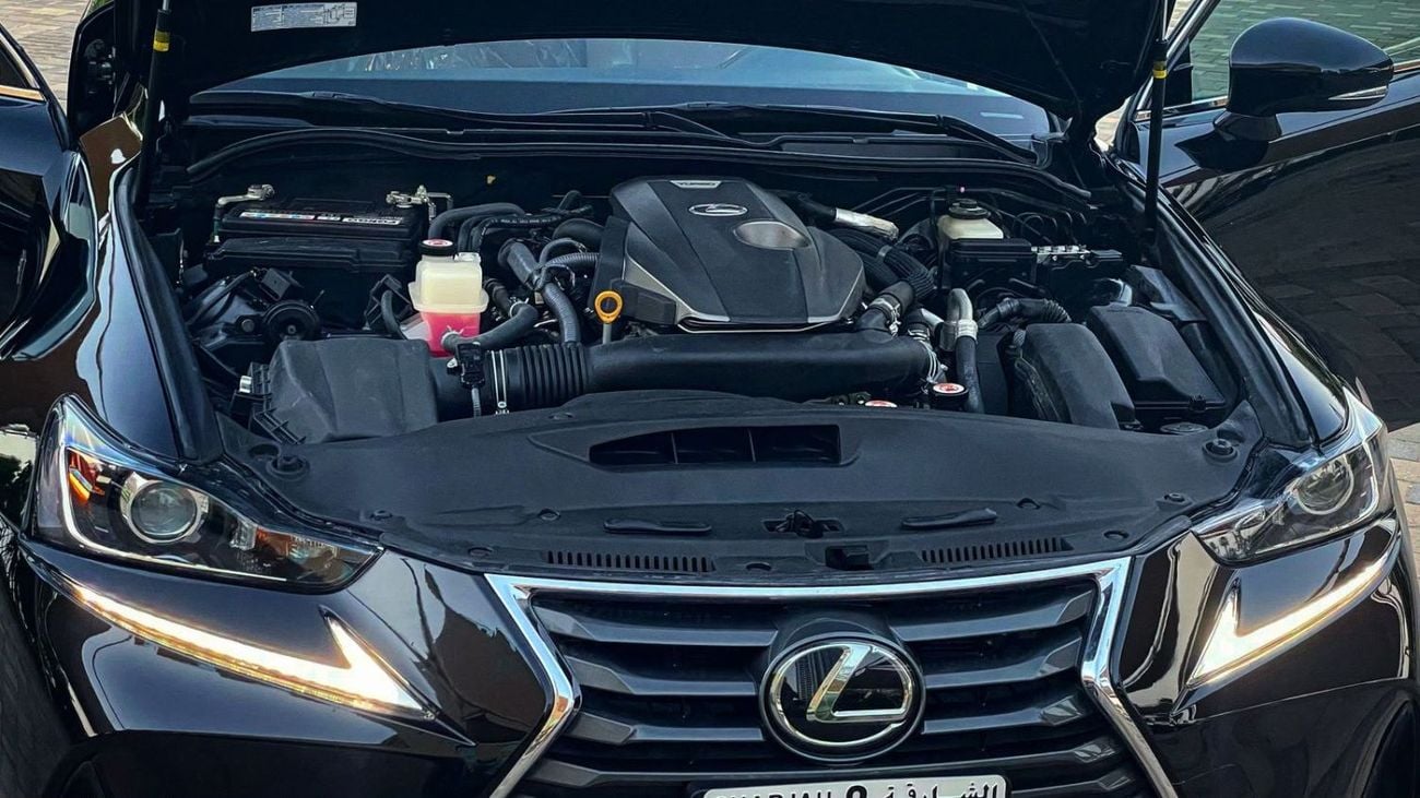 Lexus IS300 PREMIER Lexus IS 300 2019 | USA Specs | Sunroof | 92,000 KM | Black