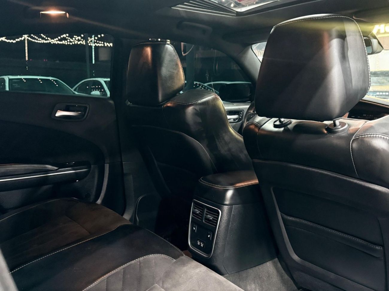 Dodge Charger SRT 392 6.4L (717 HP)