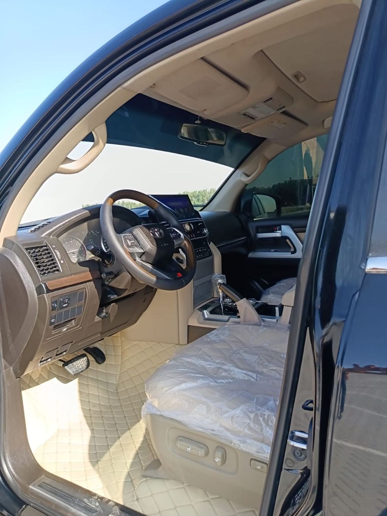 تويوتا لاند كروزر GXR 4.6L