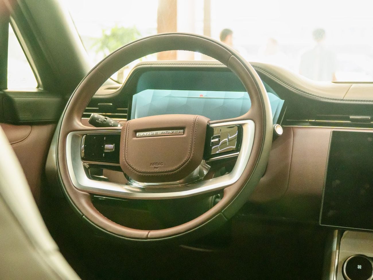 Land Rover Range Rover Autobiography P530 4.4L 2023 Range Rover Vogue Autobiography | Black Exterior | Maroon Interior | Lu