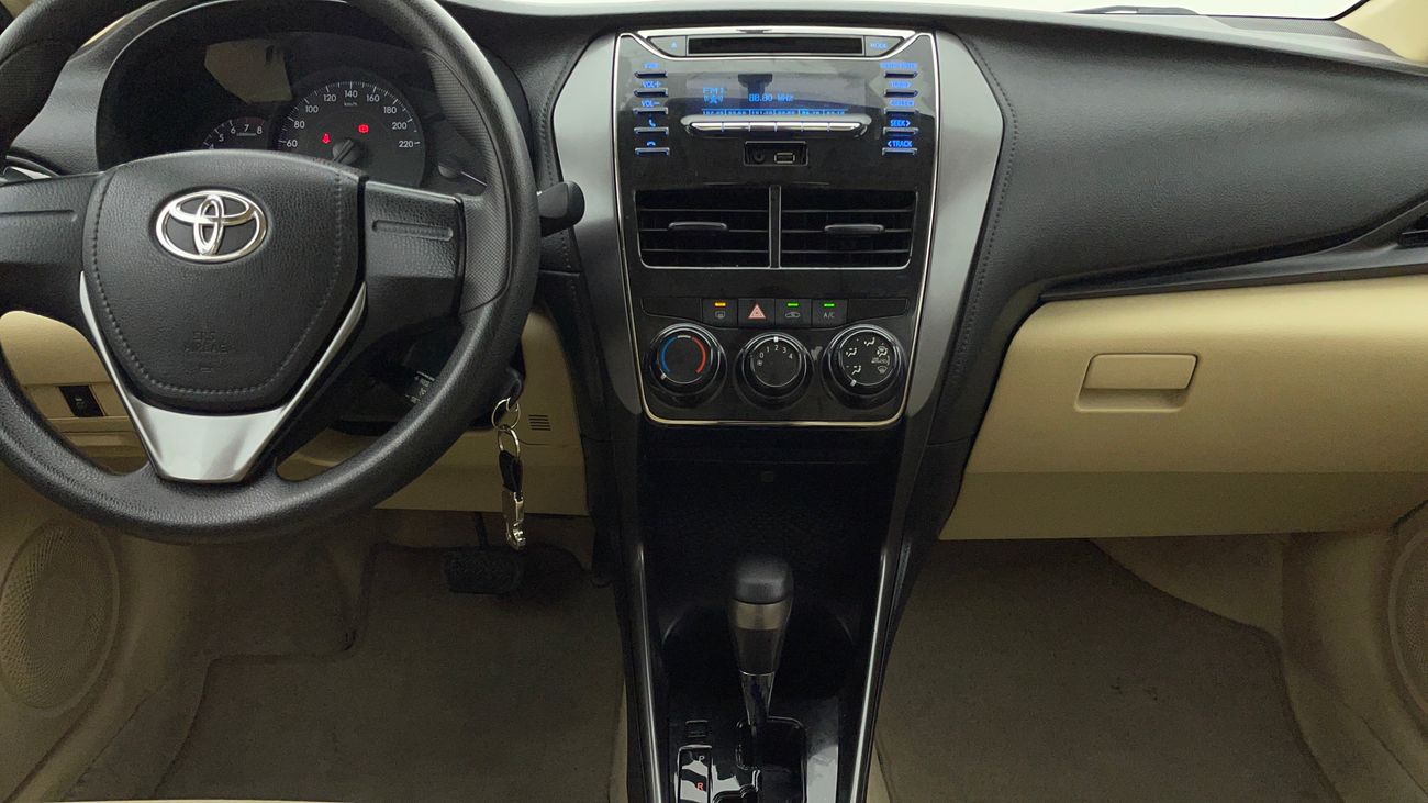 تويوتا يارس SE 1.5 | بدون دفعة مقدمة | اختبار القيادة في المنزل