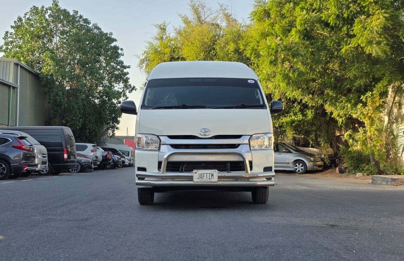 تويوتا هاياس -