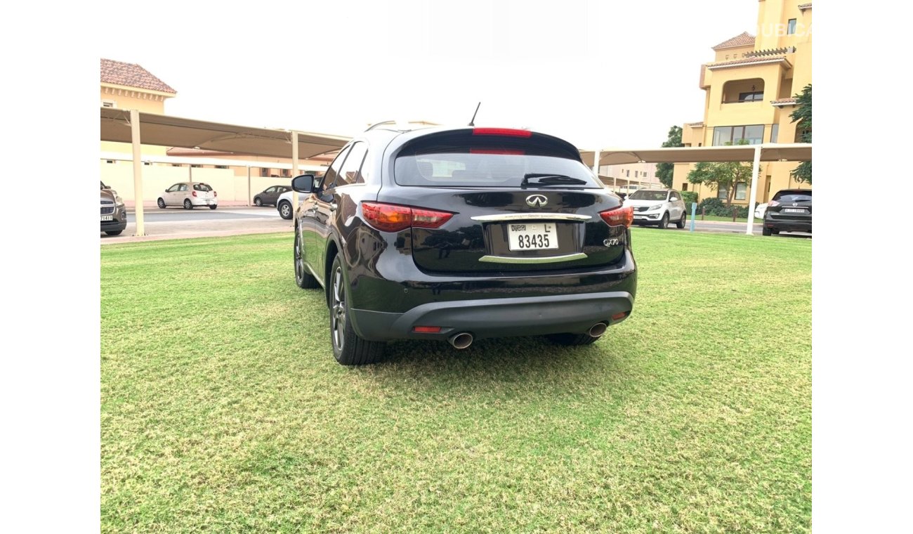 Infiniti QX70 Luxury