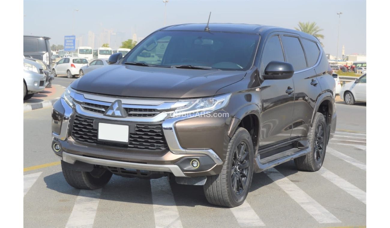 Mitsubishi Montero Full option clean car