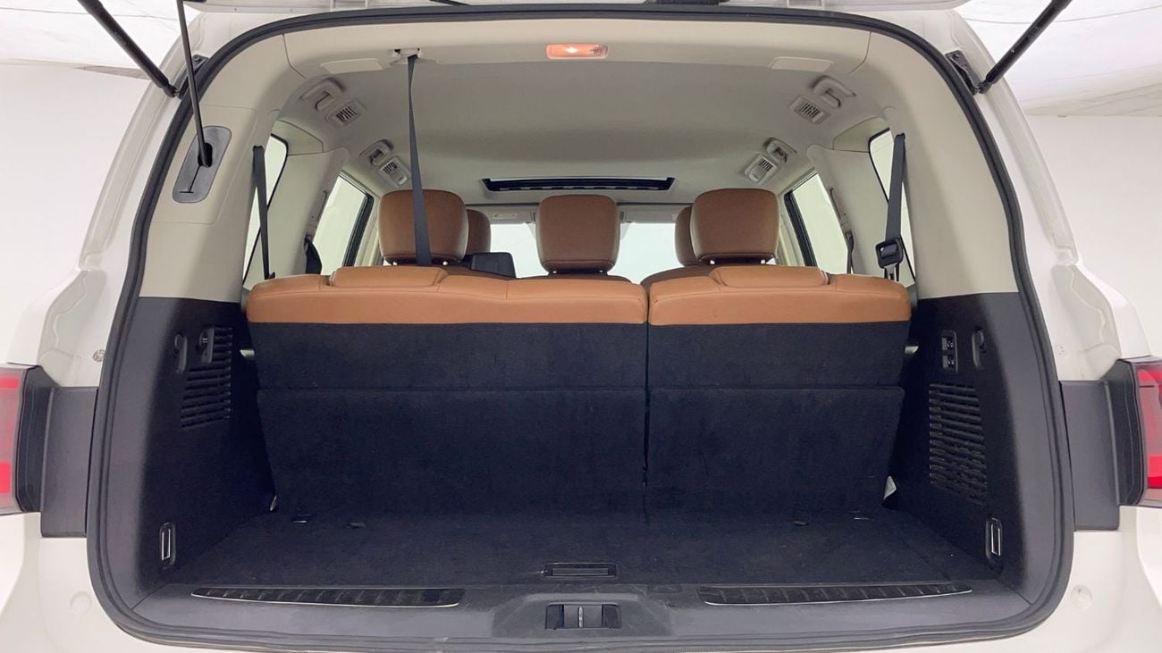 Infiniti QX80 Luxe 8st 5.6L INFINITI QX80 5.6L 2023 | 0 DP | 2421/Month | 30 Day Return | Service History