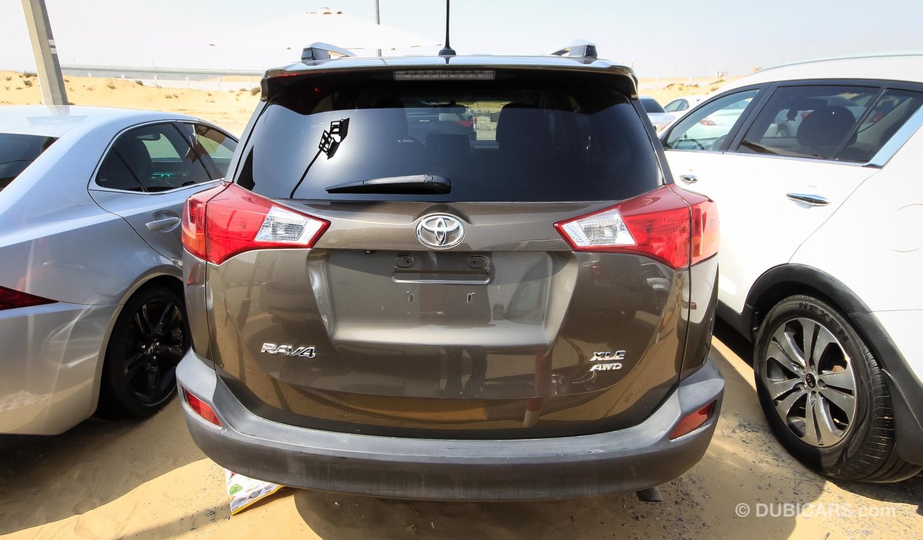 Toyota RAV4 XLE AWD