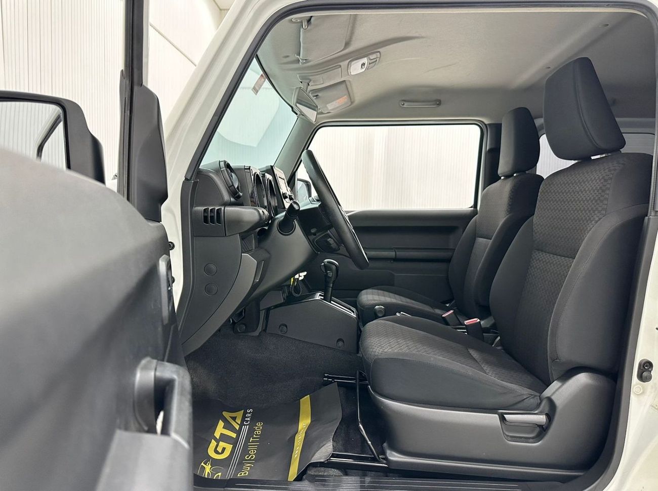 Suzuki Jimny 2020 Suzuki Jimny All Grip, Nov 2027 Suzuki Warranty, Full Suzuki Service History, GCC