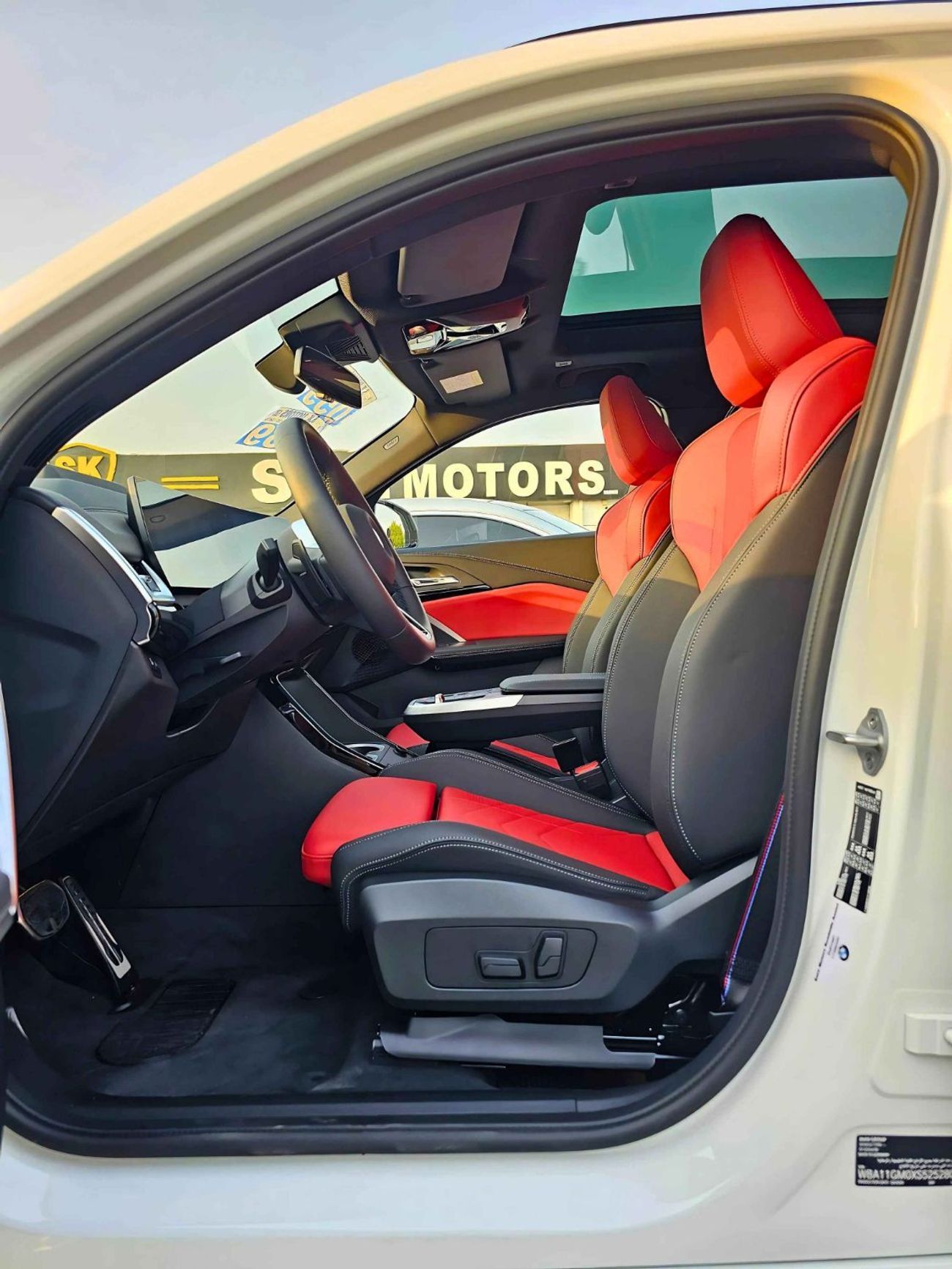 BMW X2 SDRIVE 18i / 1.5L V4 / HEADUP DISPLAY / 360* CAMERA / PANORAMIC ROOF (CODE # BMX2I)