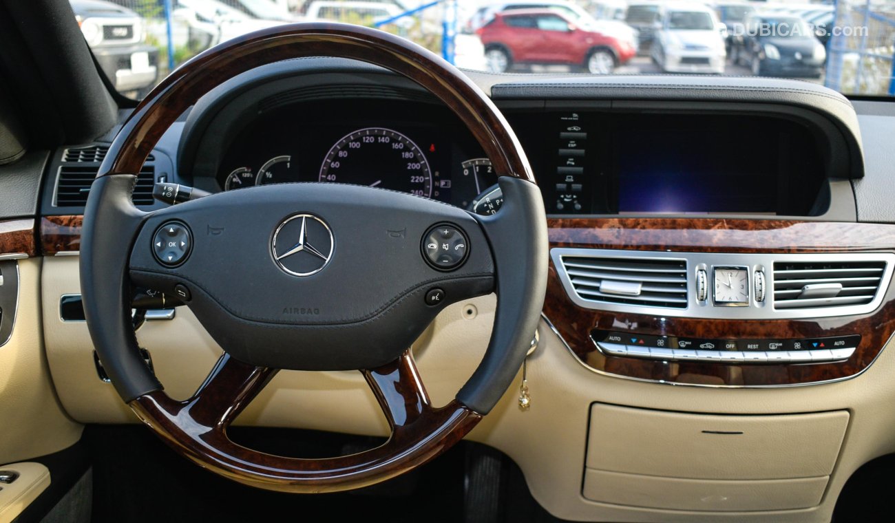 Mercedes-Benz S 550