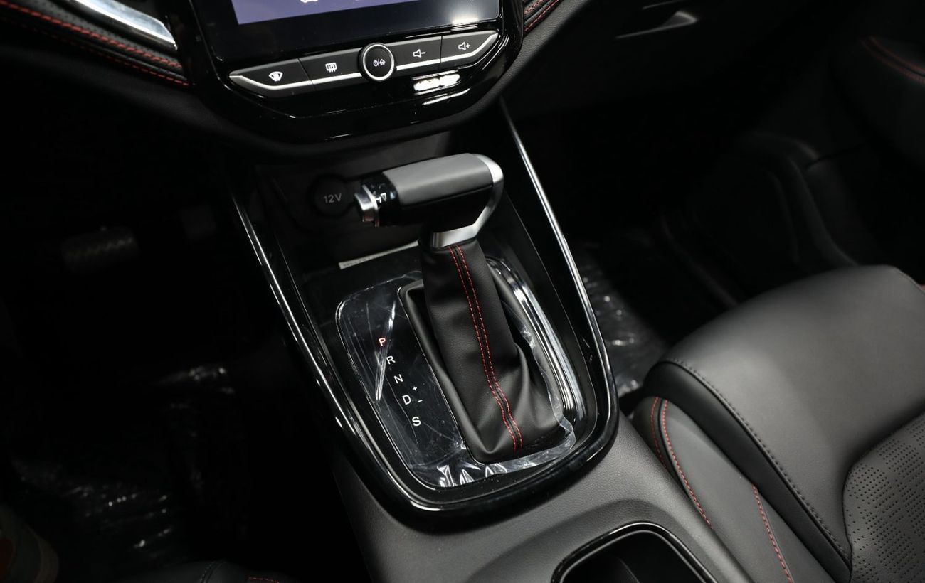 Chevrolet Captiva Premier 1.5L (150 HP) (7 Seater) (5 Door) Multiple Colors Available | GCC | Premier 1.5L | 7 Seats |